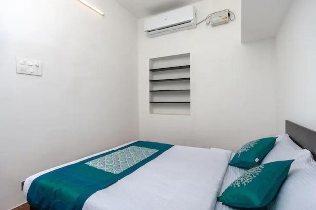 Varun Residency Airport Codissia Stay Коимбатур Экстерьер фото